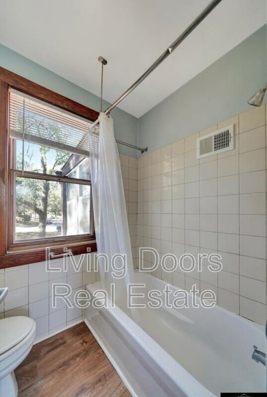 Building Photo - 350 S 38th St