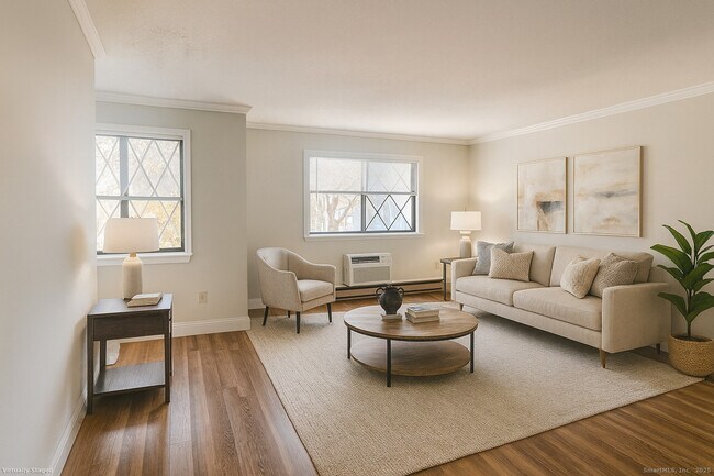 Building Photo - 150 Main St