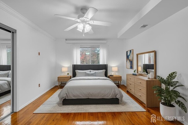 Building Photo - 14 College Dr