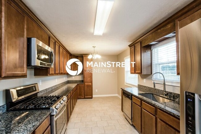 Building Photo - 3 Bedroom Pet-Friendly Home in Austell, GA with Main Street Renewal