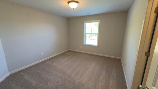 Building Photo - 1217 Pilgrim Ridge Rd