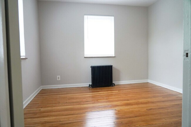 Building Photo - 3025 Clifton Ave