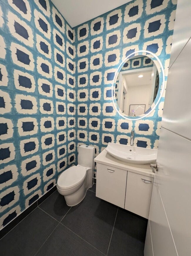 Building Photo - 17299 Pagoda Palms Dr