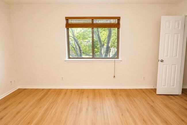 Building Photo - 8807 Springmail Cir