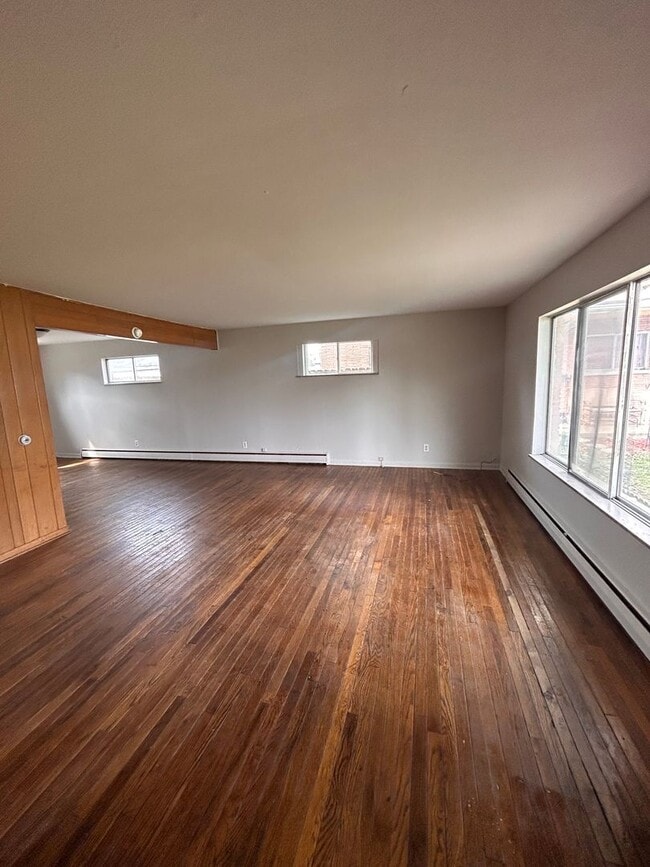 Building Photo - 1125 W Wildwood Ave