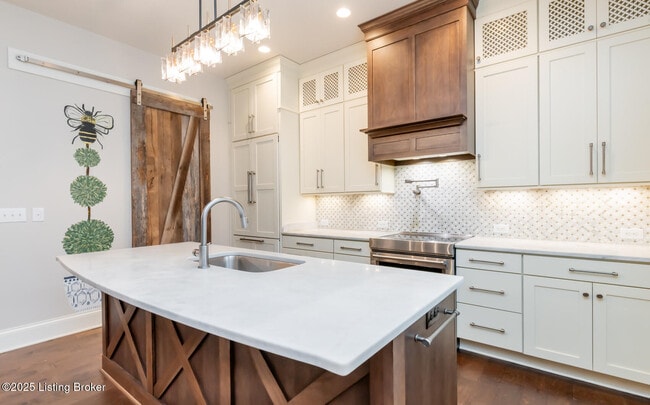 Building Photo - 9413 Civic Way