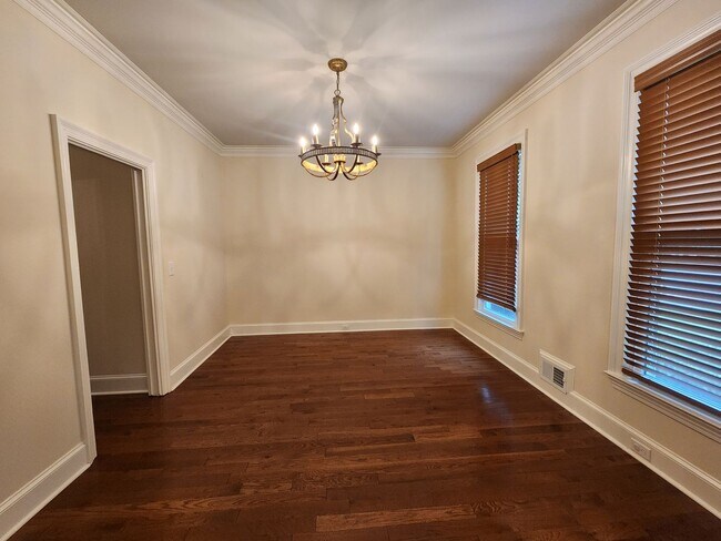 Building Photo - Executive Rental in Lake Redwine Community, 4 Bedrooms and 2.5 Baths 2 Car Garage - Newnan, GA