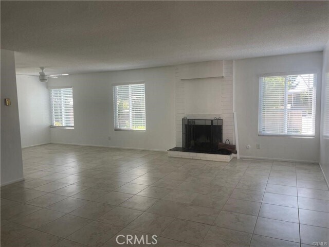 Building Photo - 730 Amigos Way