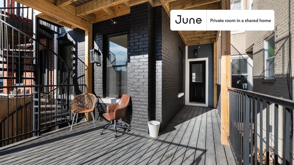 Building Photo - Room in Shared 3 bed/2.5 bath home in Columbia Heights
