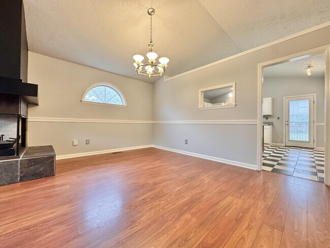 Building Photo - 628 Smugglers Notch Dr