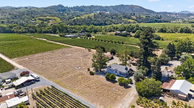 Building Photo - 4980 Dry Creek Rd