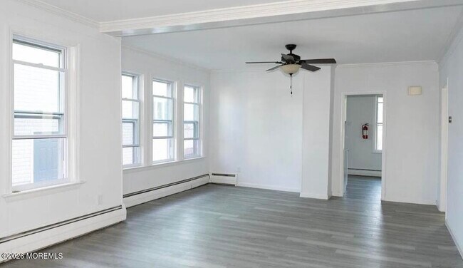 Building Photo - 144 Beal St