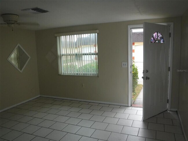 Building Photo - 5015 Allner St