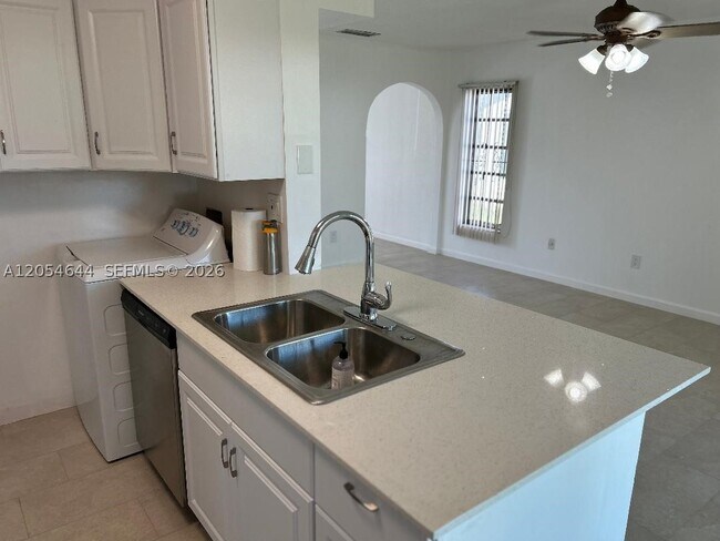 Building Photo - 20901 SW 103rd Pl
