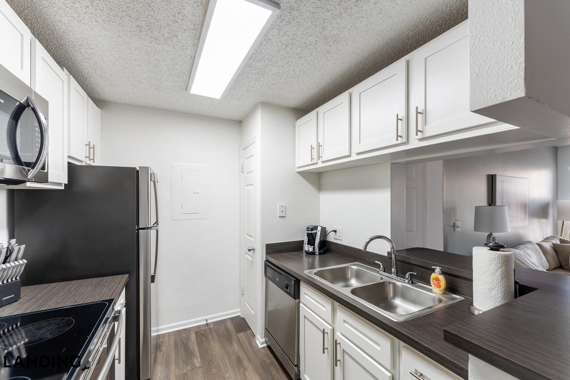 Building Photo - 10263 Whispering Forest Dr