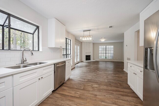 Building Photo - 86 W Stony Bridge Cir