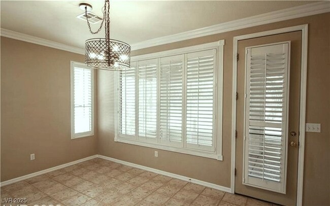 Building Photo - 10488 Riva De Fiore Ave