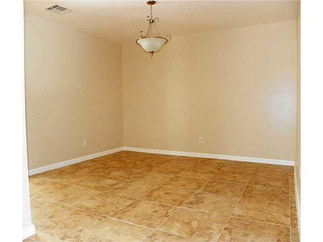Building Photo - 333 Lomont Dr