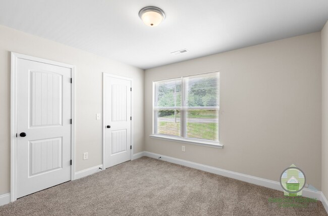 Building Photo - 217 Liberty Dr