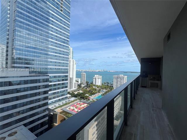 Building Photo - 1451 Brickell Ave