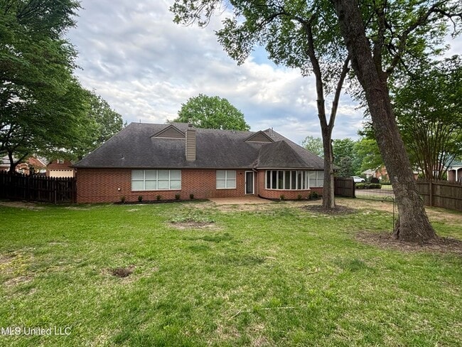 Building Photo - 1705 Cedar Lake Cove