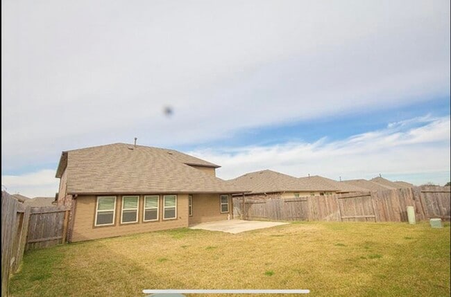 Building Photo - 17603 Rose Summit Ln