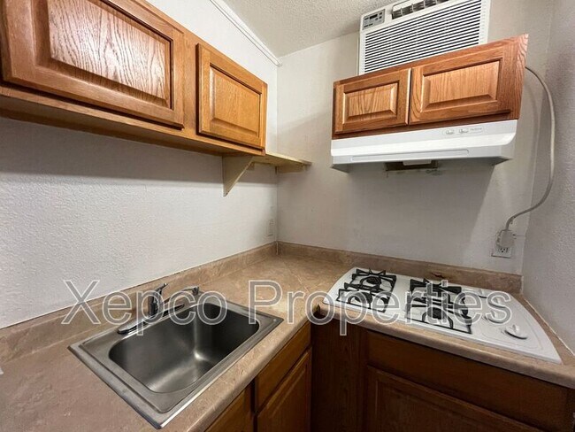 Building Photo - 13336 Ave Hermosa