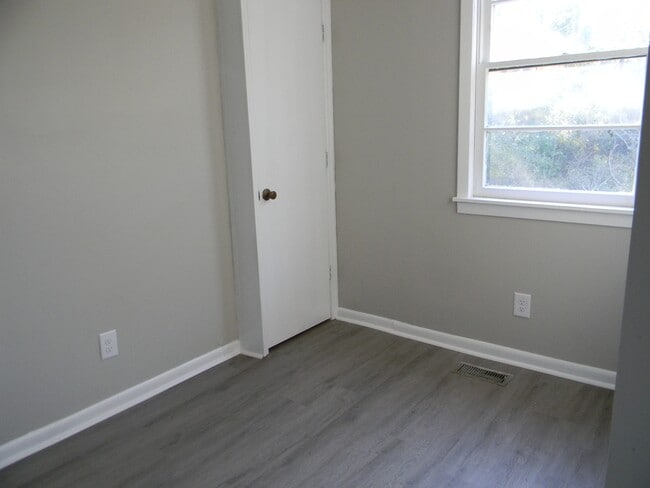 Building Photo - 308 Lexington St