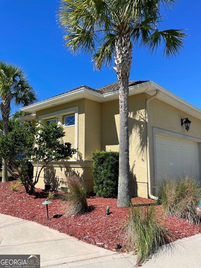 Building Photo - 208 Serpentine Dr