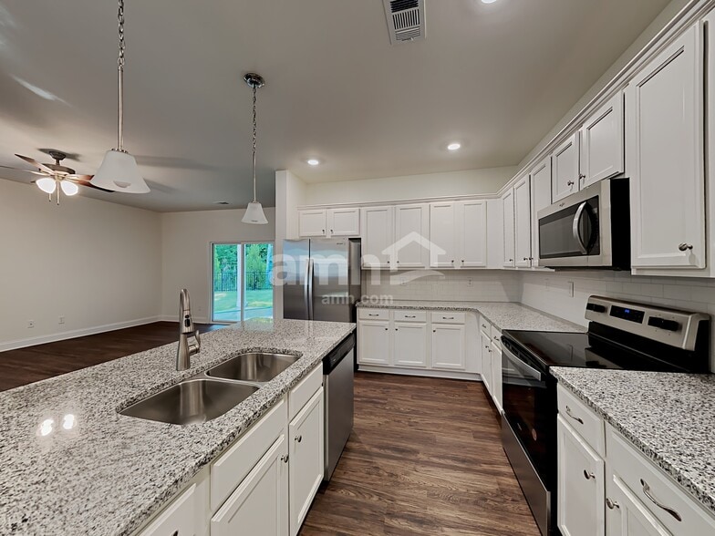 Building Photo - 5125 Cranford Ct
