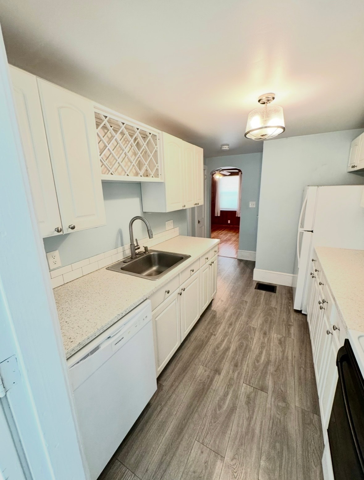 Kitchen - 435A Walpole St