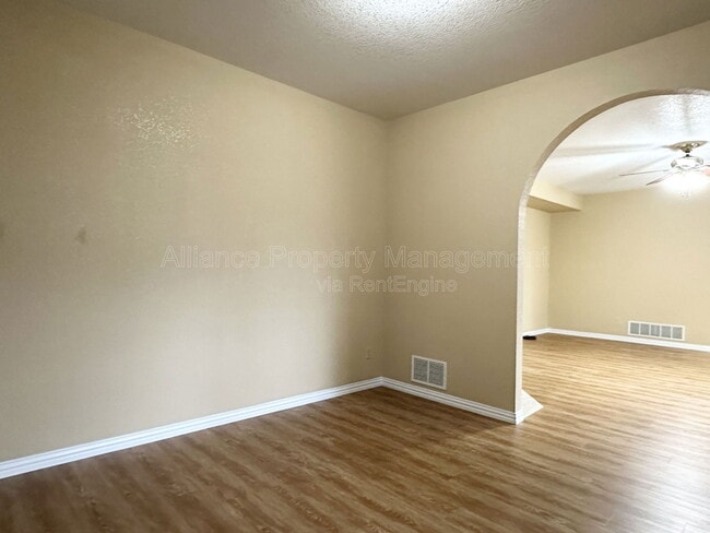 Building Photo - 4420 Cobbleskill Dr