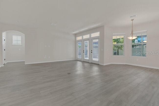 Building Photo - 8626 Crescendo Ave