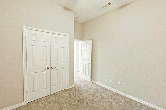 Building Photo - 3643 Copper Stone Dr