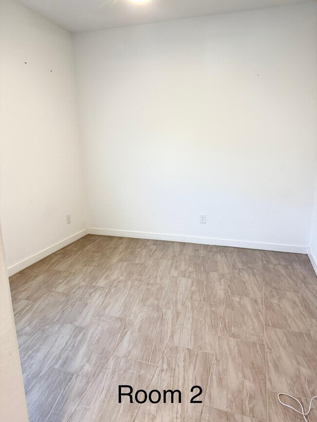Building Photo - 6628 S Marin Dr