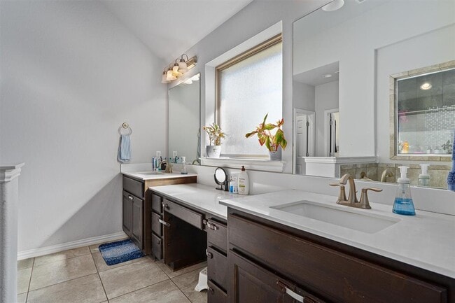 Building Photo - 138 Drury Ln