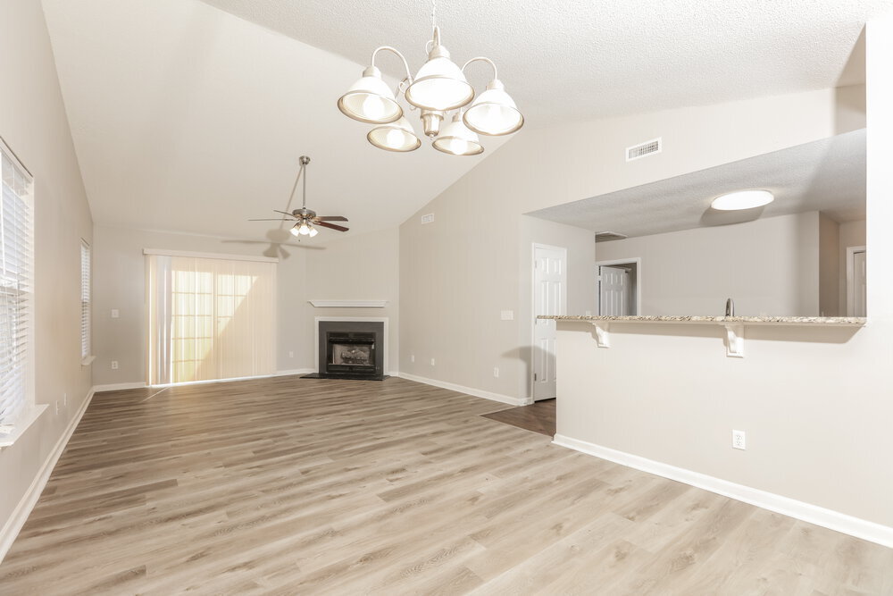 Building Photo - 4013 Apperson Dr