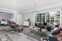 Building Photo - 5014 Clinton St