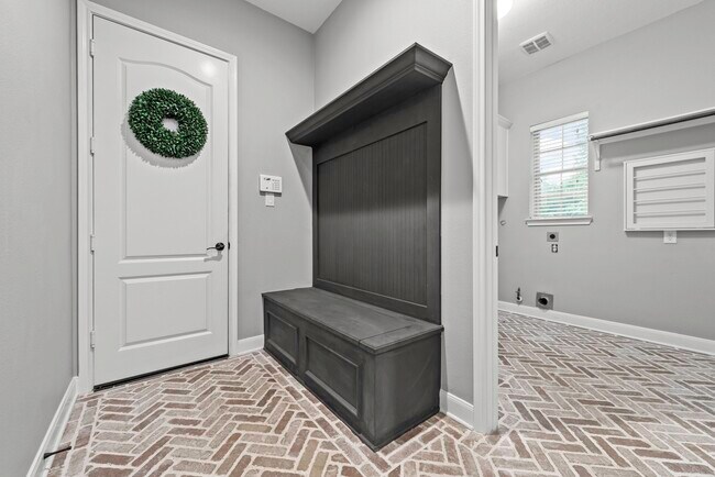 Building Photo - 110 Pickerel Point Ct