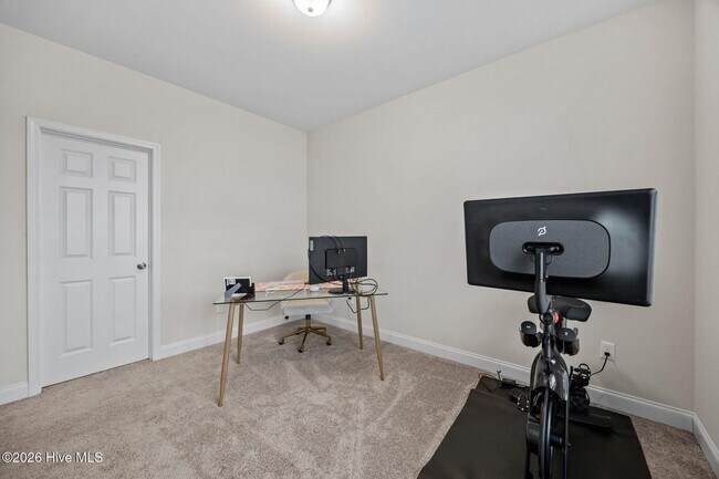 Building Photo - 3 Bed 2 Bath Unfurnished Single Family Home