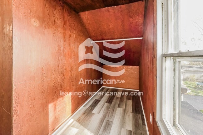 Building Photo - 3908 Leybourn Ave