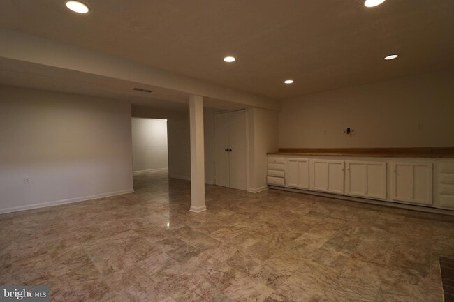 Building Photo - 6584 Bermuda Green Ct