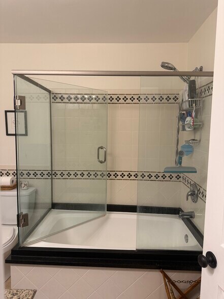 Building Photo - 1917 Wharton St