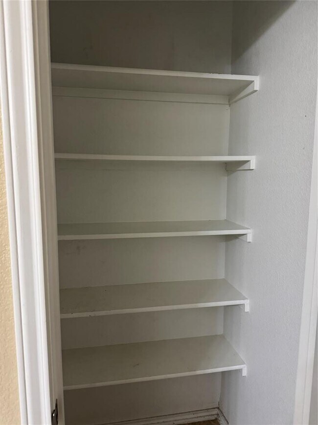 Building Photo - 14709 Fairland Drive