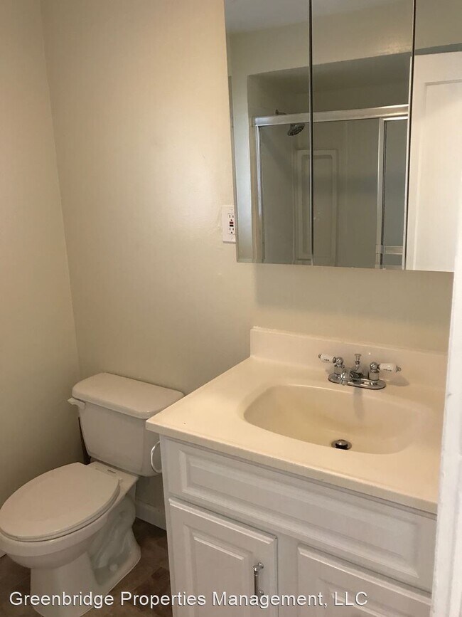 Building Photo - 4 br, 2 bath House - 4214 NE Highland Ct.