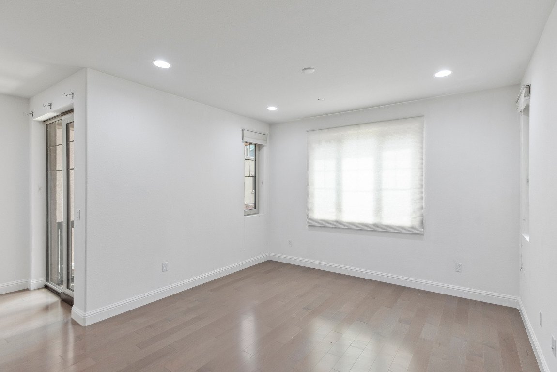 Building Photo - 2954 Worthing Common