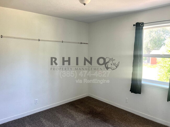 Building Photo - 664 28th St