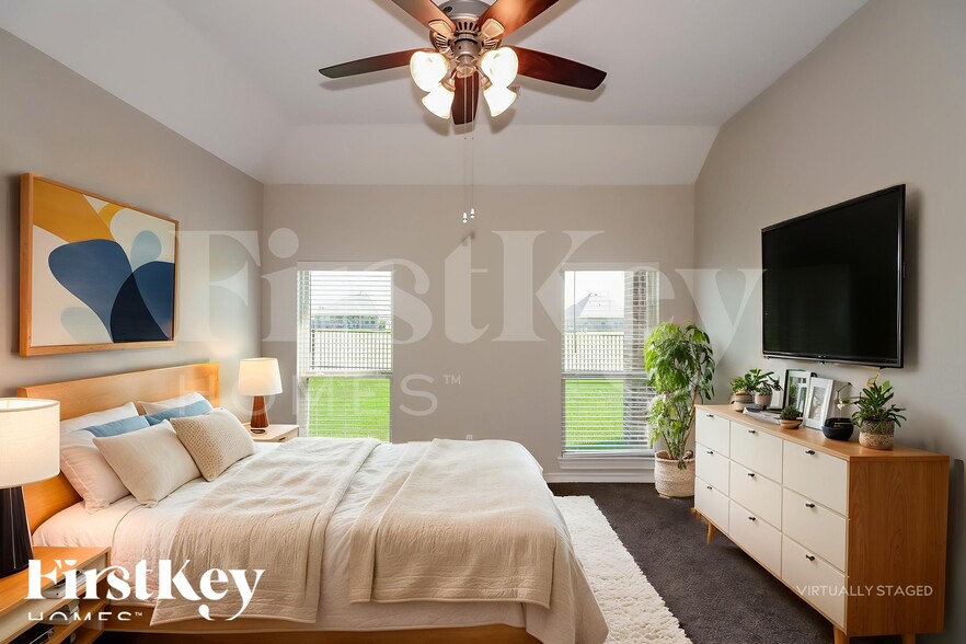 Building Photo - 6211 Kolle Dr