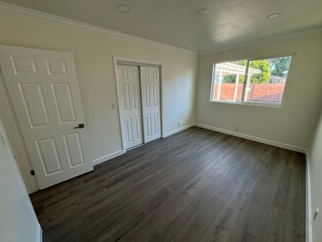 Building Photo - 3536 West Ave