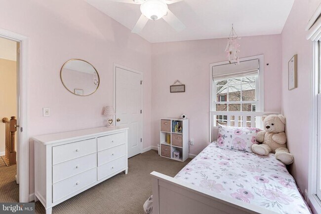 Building Photo - 12165 Abbey Glen Ct